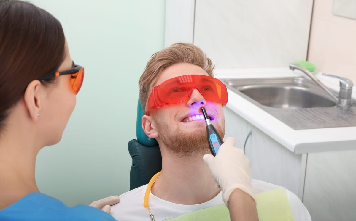 Teeth Whitening in St Clair